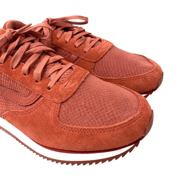 VANS Runner Sneakers Low Top Shoes Men's Size Casual Suede Red ALSU01646 - Picture 4 of 9